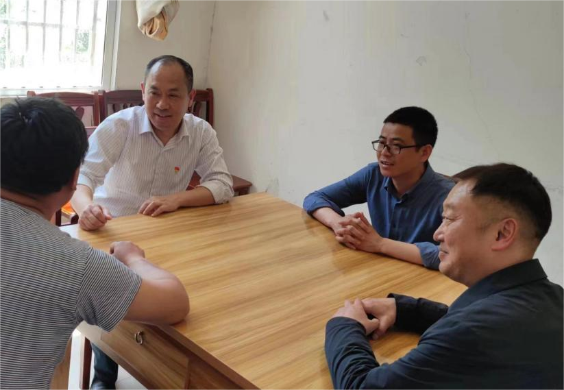 產(chǎn)業(yè)強(qiáng)基，民生為重，結(jié)對(duì)幫扶，攜手共富